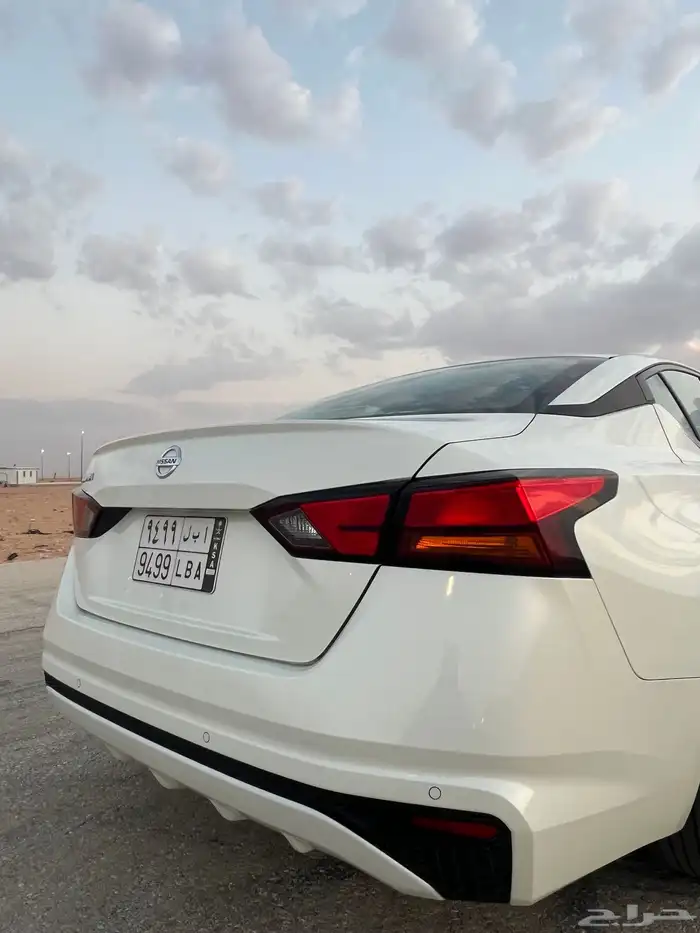 التيما s ستاندر 2021 لؤلؤي شبه جديده عداد 15 الف 30