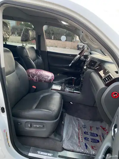 لكزس 570 LX 12
