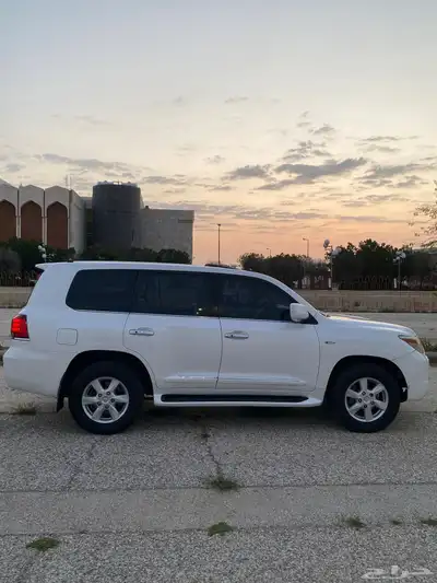 لكزس 570 LX 10