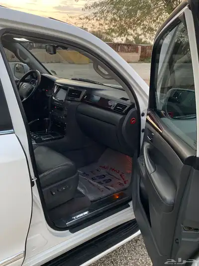 لكزس 570 LX 11