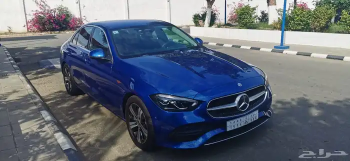 مرسيدس C200 2022 3