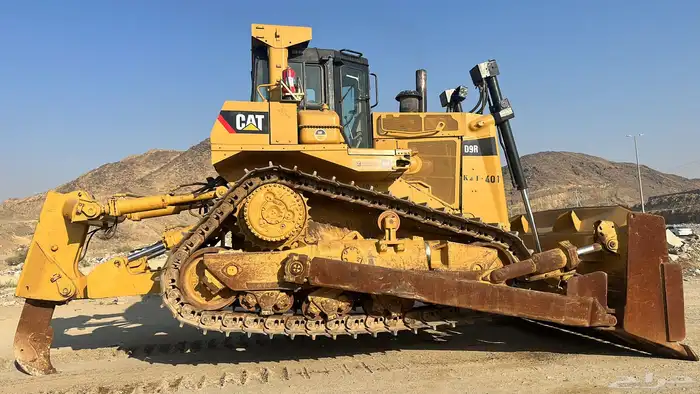 للبيع بالدوزر كتربلر D9R 2011 شبه جديد ماشي 11 الف ساعه 7