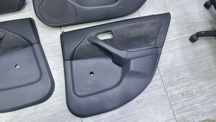 طوابق بيبان كامري 2002. 1