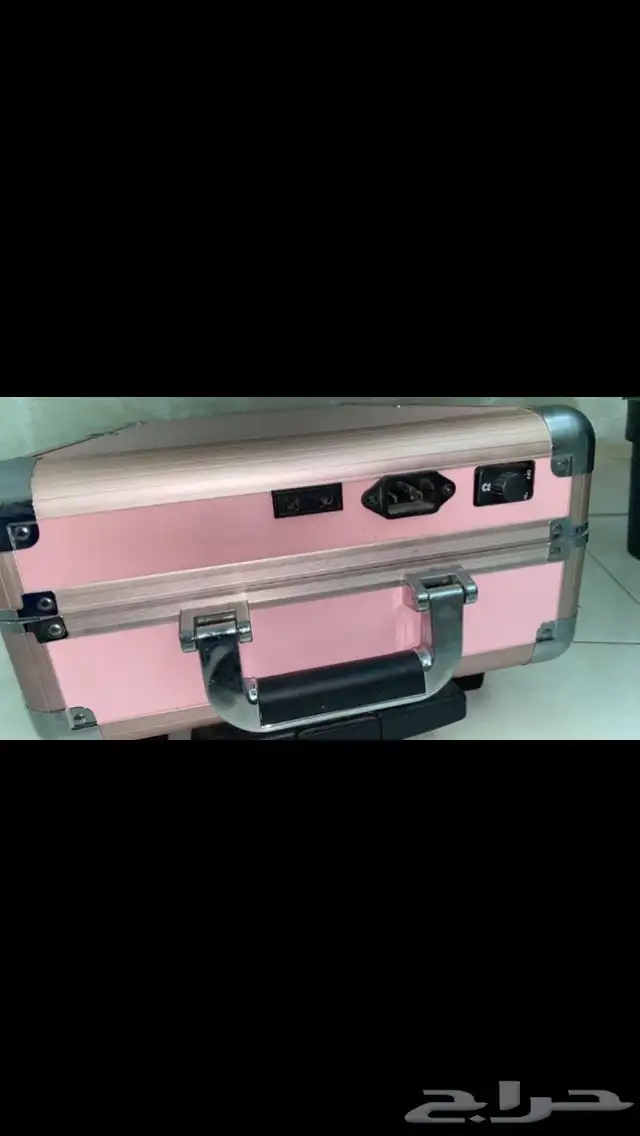شنطة مكياج مع اضاءه 2
