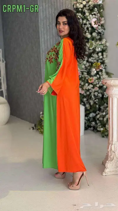 بيع جلابيات و فساتين خليجيه كمية محدوده 54