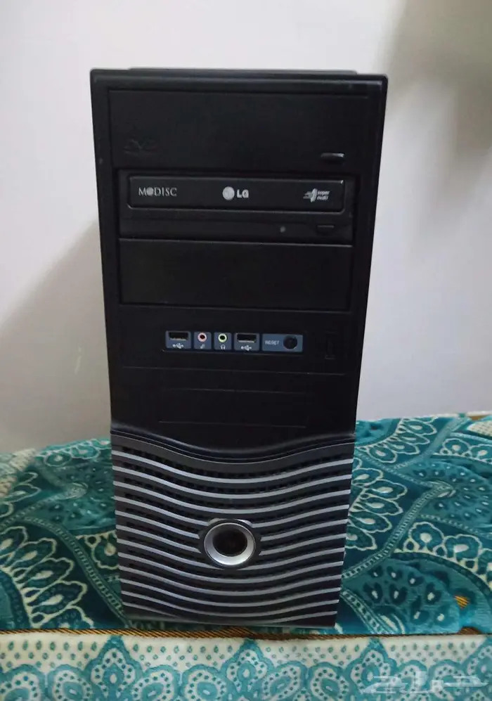 كمبيوتر كورI7 ب500ريال 0