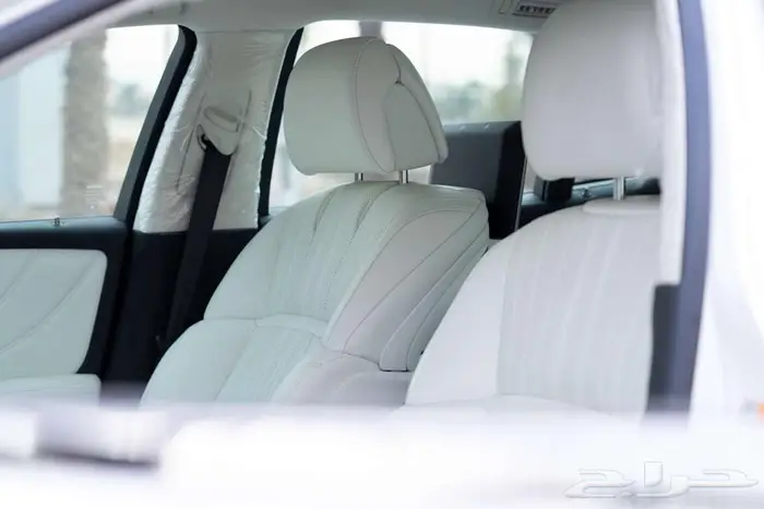 لكزس LS500 CC عبداللطيف جميل مخزنة أول مستخدم من الوكالة2021 38