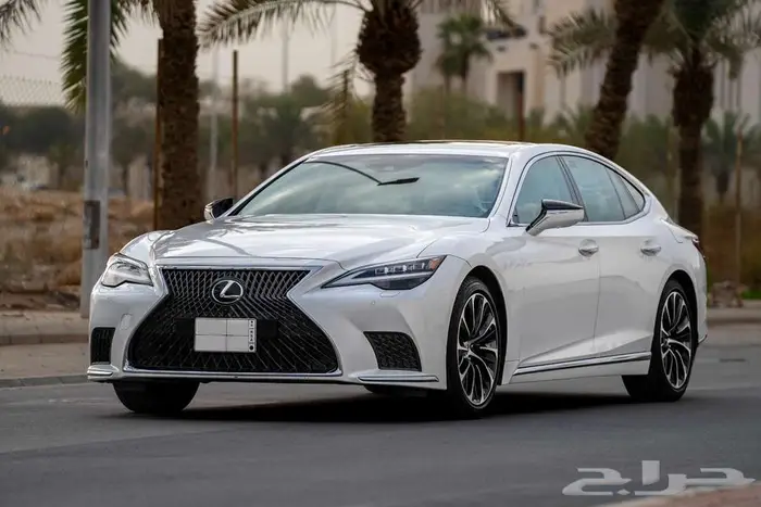 لكزس LS500 CC عبداللطيف جميل مخزنة أول مستخدم من الوكالة2021 2