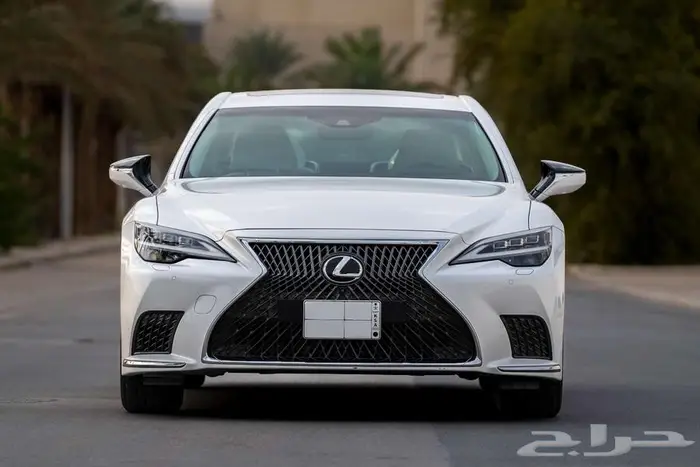 لكزس LS500 CC عبداللطيف جميل مخزنة أول مستخدم من الوكالة2021 8