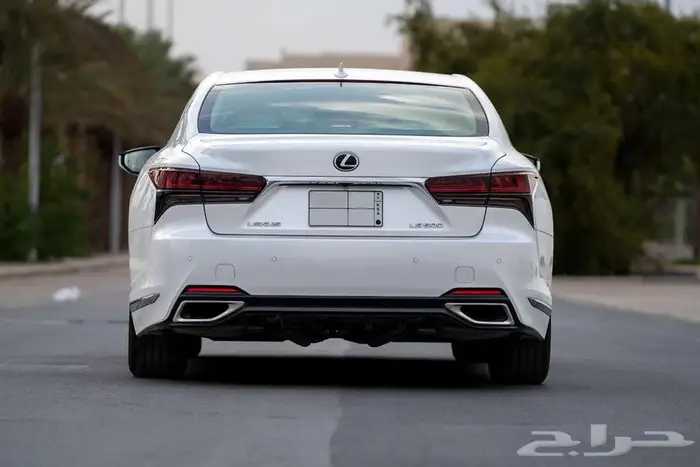 لكزس LS500 CC عبداللطيف جميل مخزنة أول مستخدم من الوكالة2021 5