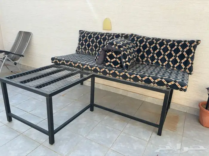 كرسي حديد للحديقه بدون مرتبه(المجمعة) 1