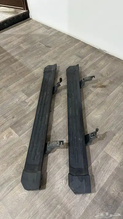 دعاسات يمين و يسار للبرونكو الربع جديده 1