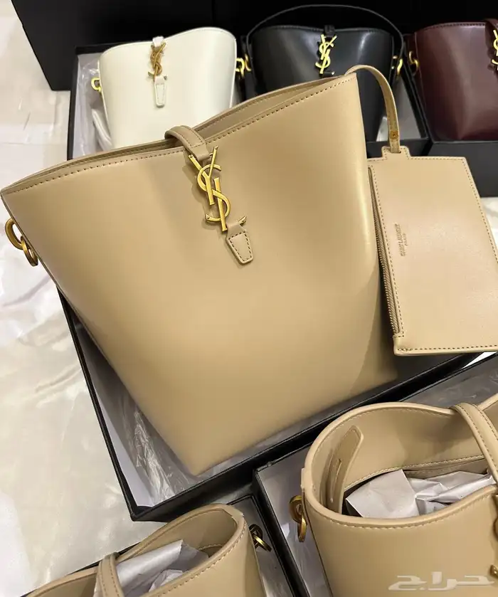 شنط شانيا وسان لوران ولويس فيتون 55