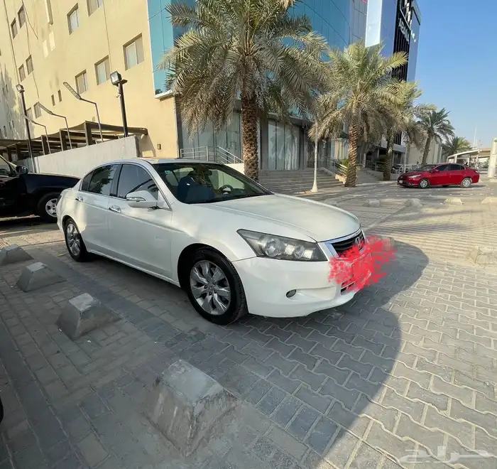 سيارة اكورد 2008 للبيع نصف فل 3