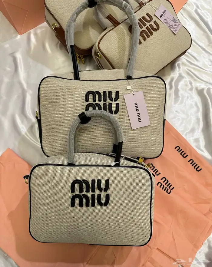 شنط شانيا وسان لوران ولويس فيتون 89