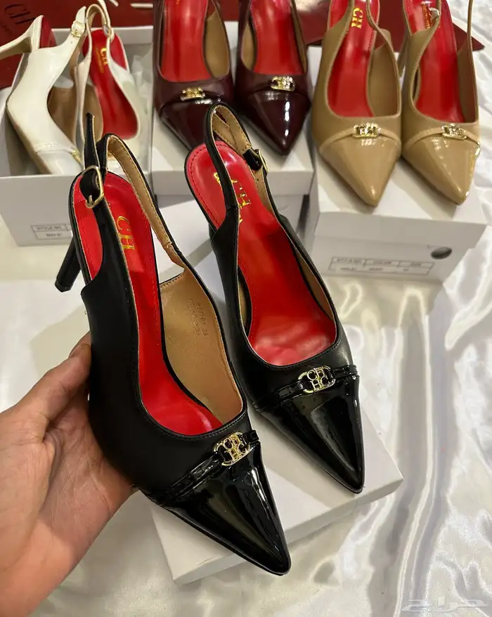 شنط شانيا وسان لوران ولويس فيتون 71