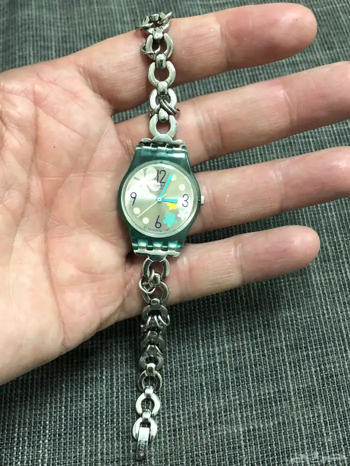 ساعتين سوسرية SWATCH 3