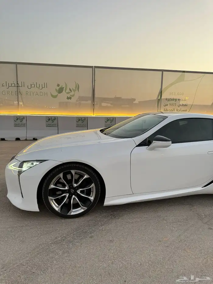 لكزس LC500 موديل 2021 6