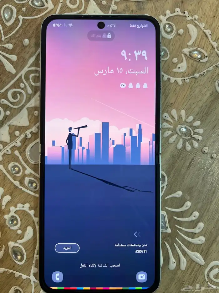 للبيع سامسونج زد فليب Samsung flip 6 1