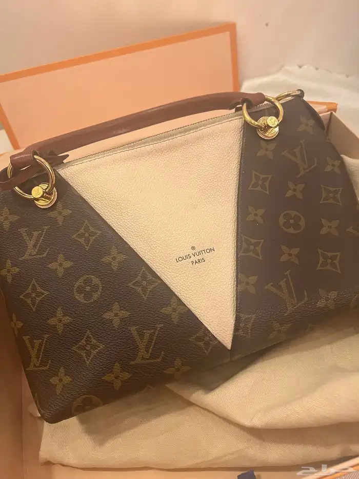 للبيع حقيبتين لوي فيتون lv اصليه لويس فيتون 10