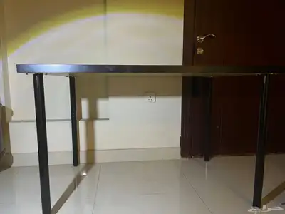 طاولة ايكيا للبيع استخدام نظيف 0