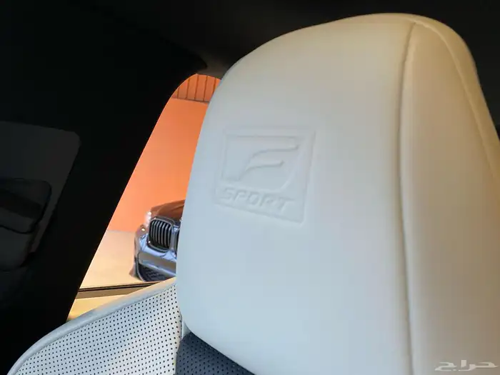 2022 لكزس ES350 F SPORT 15