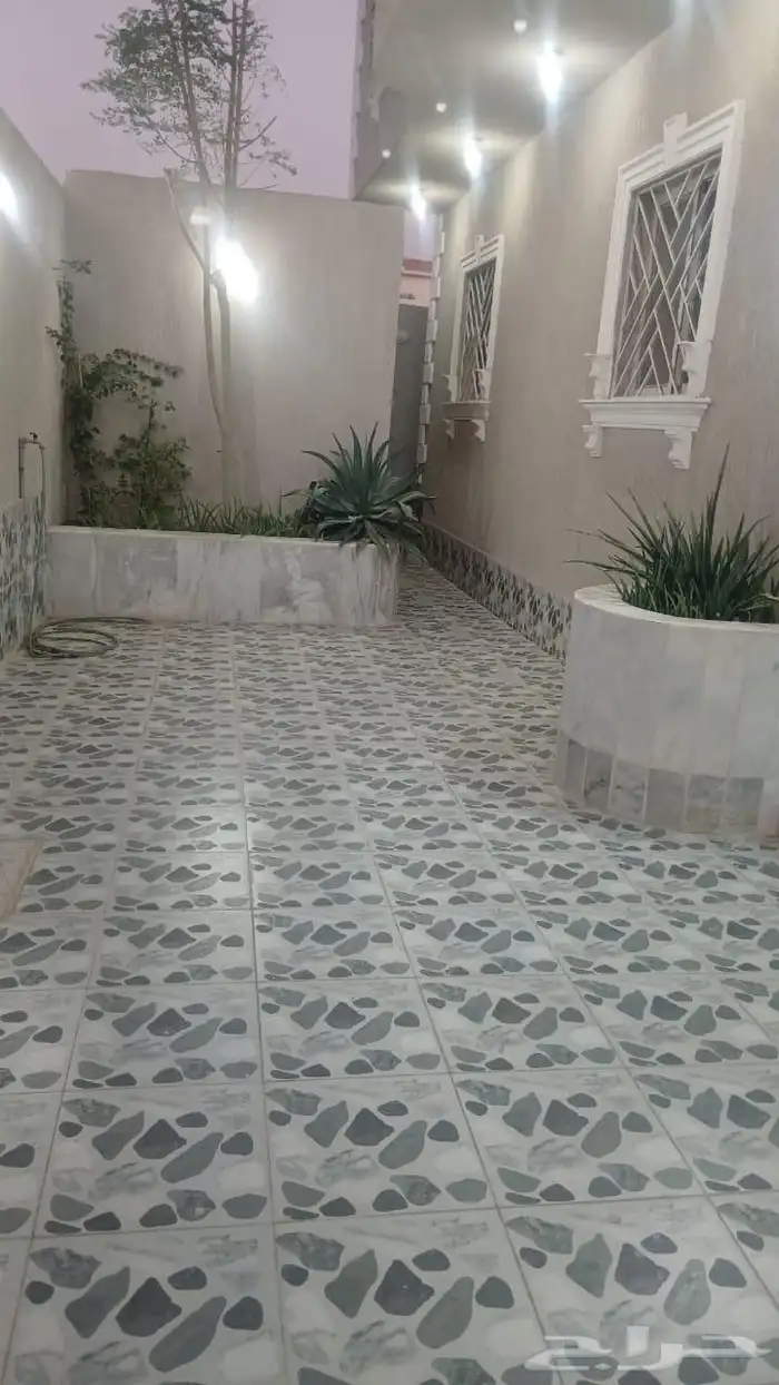 شقق للايجار الزمرد 2