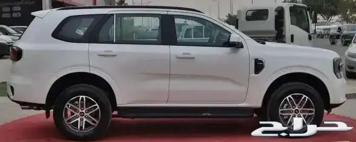 فورد ايفرست XLT بنزين 2024 سعودي 9