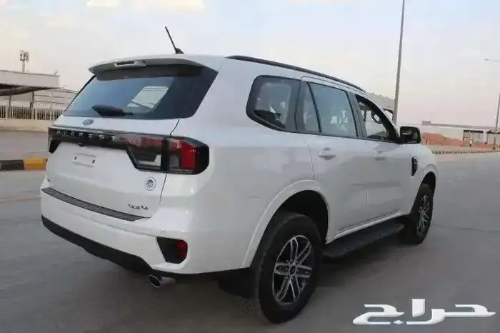 فورد ايفرست XLT بنزين 2024 سعودي 11