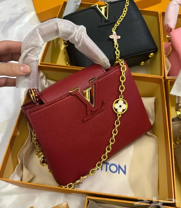 شنط ماركة 250 القطعه 6