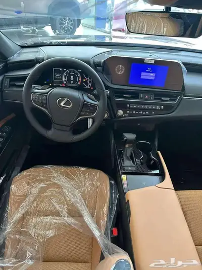 لكزس ES250 AA موديل 2025 جديد اصفار سعودى 4