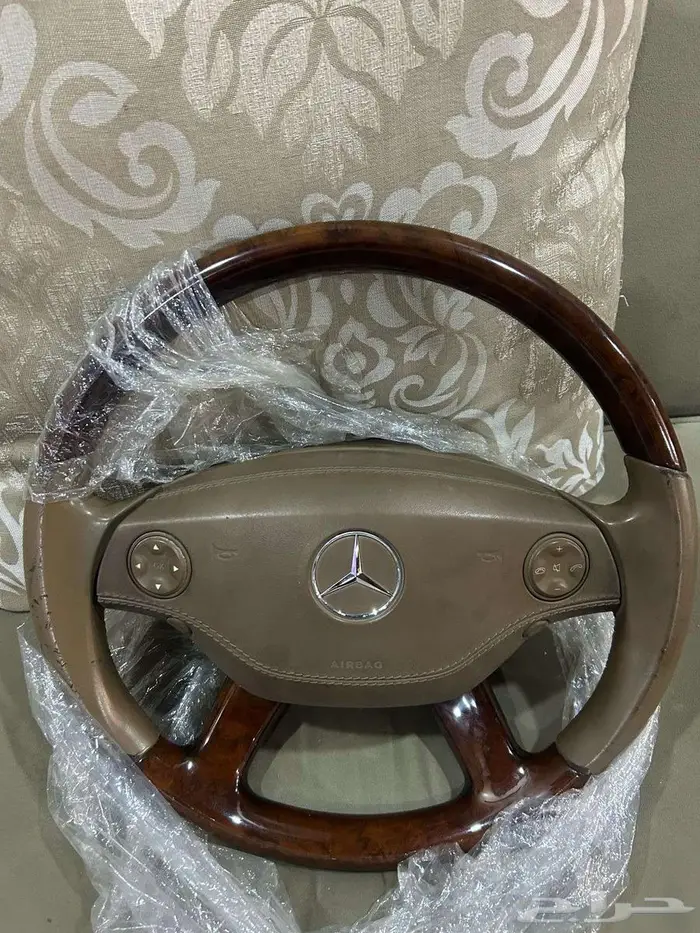 قطع غيار مرسيدس بنوراما 26
