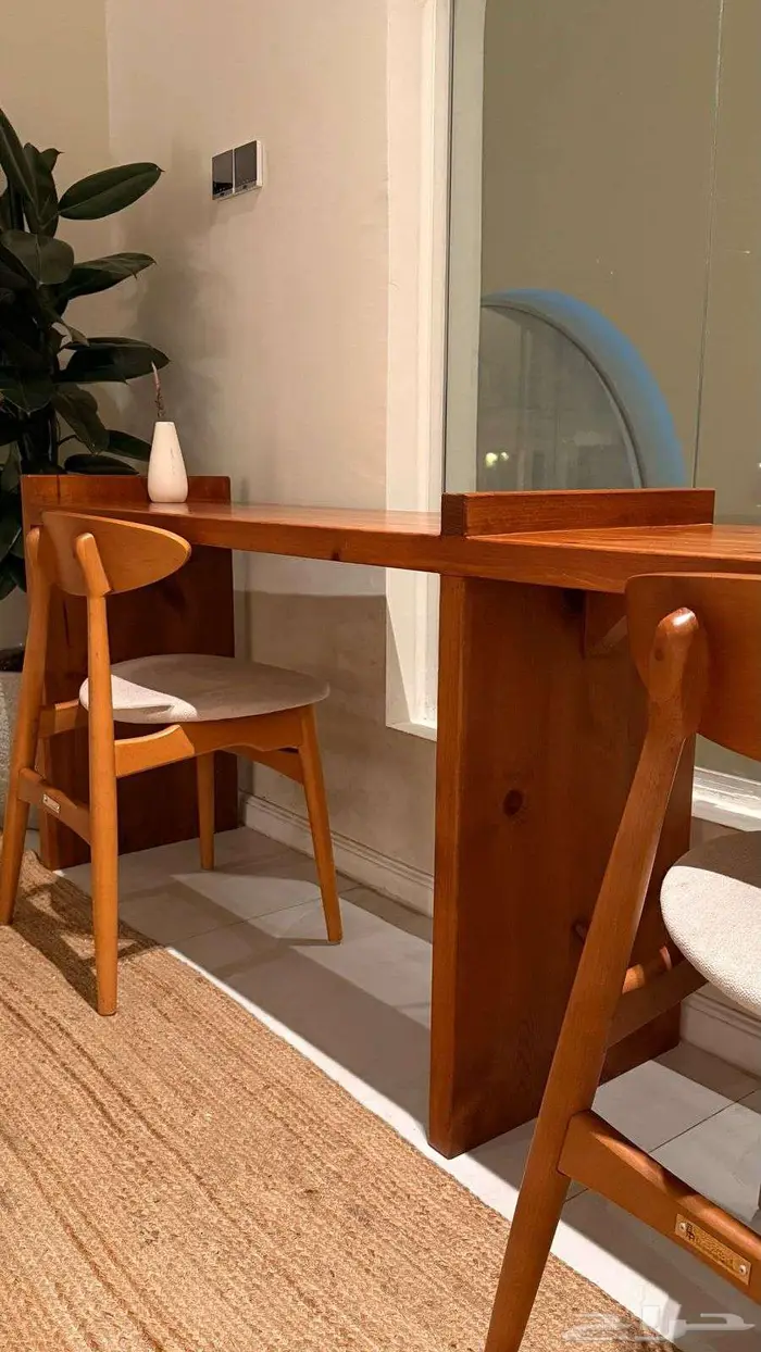 طاولة اعمال . دراسة   أكل 3