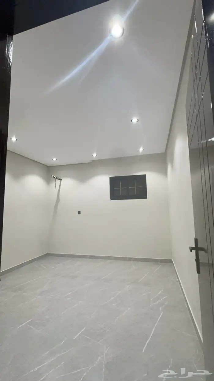 فلل فلتين روف بحي البوادي 4