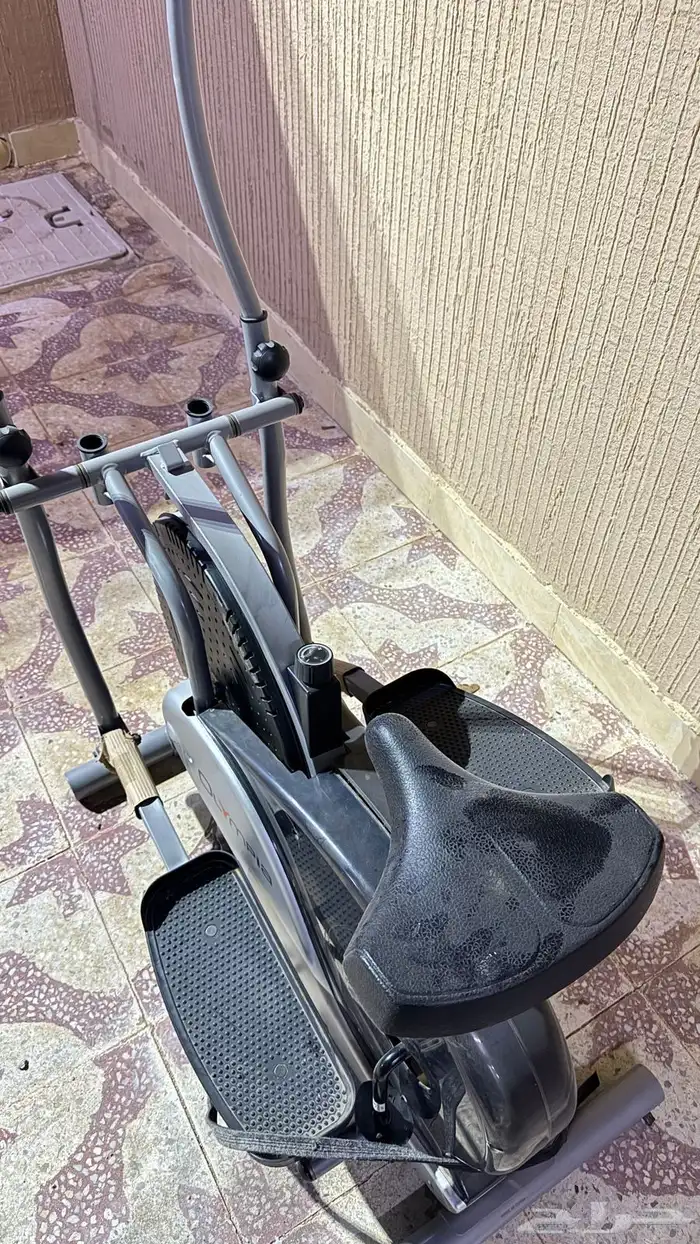 دراجه رياضه شبه جديده للبيع 1
