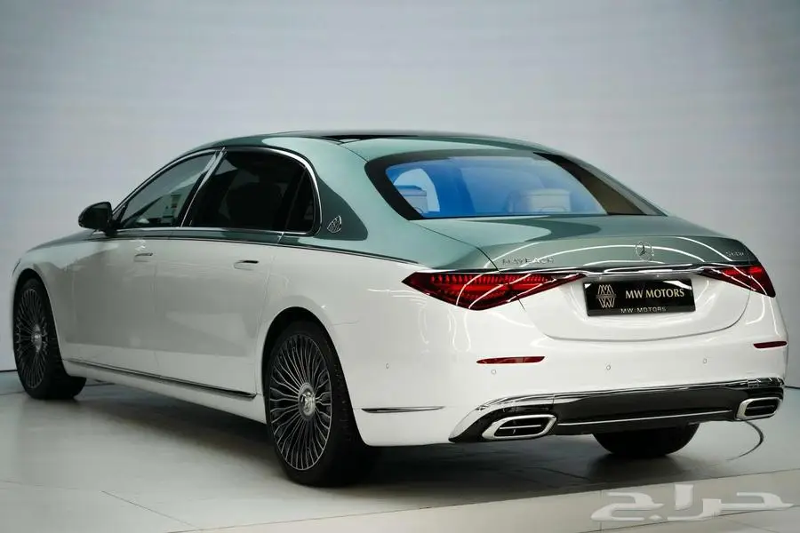 مرسيدس مايباخ S 680 موديل 2025 أصفار خليجي أبيض فيردي أبيض 3