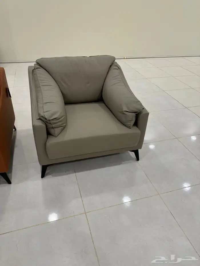كنب جلد كنب خمسة نفر ستة نفر طقم سبع نفر 23