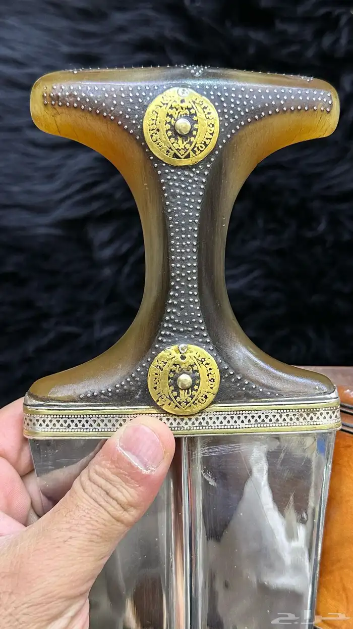 جنبيه زراف صنعاني كفو صافيه 0