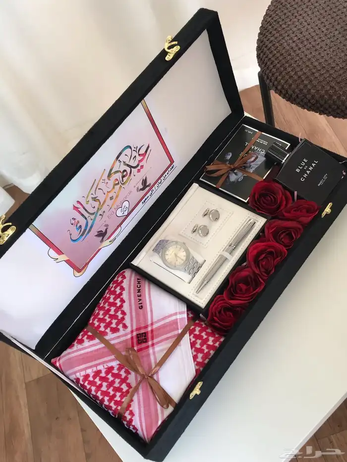 شماغ جفنشي مع طقم ساعه 2