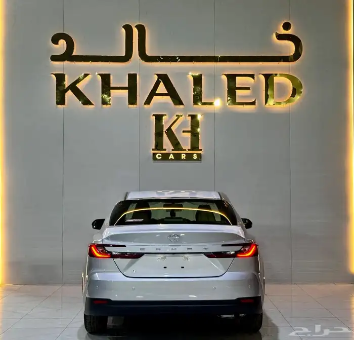 تويوتا كامري E موديل 2025 27