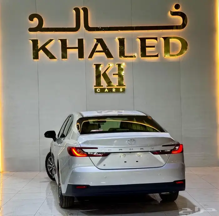 تويوتا كامري E موديل 2025 23