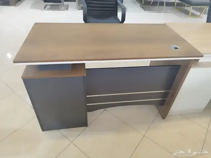 مكاتب دولاب خشب دولاب حديد كرأسي جلد. 30