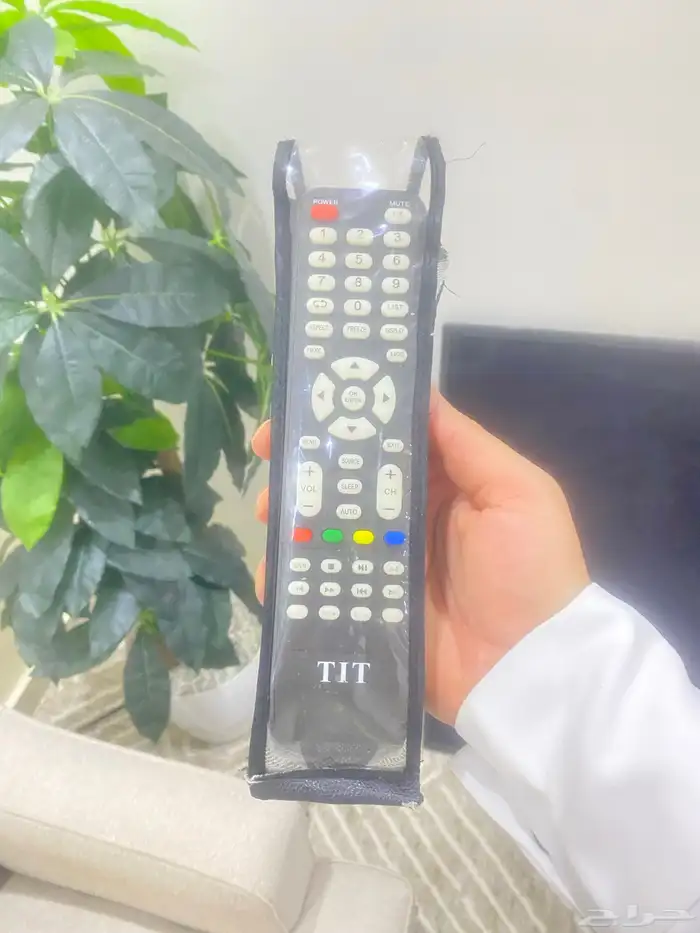 ريموت تلفزيون ماركة ( TIT )الأصلي وشاشه نفس الماركة 70 بوصه 0