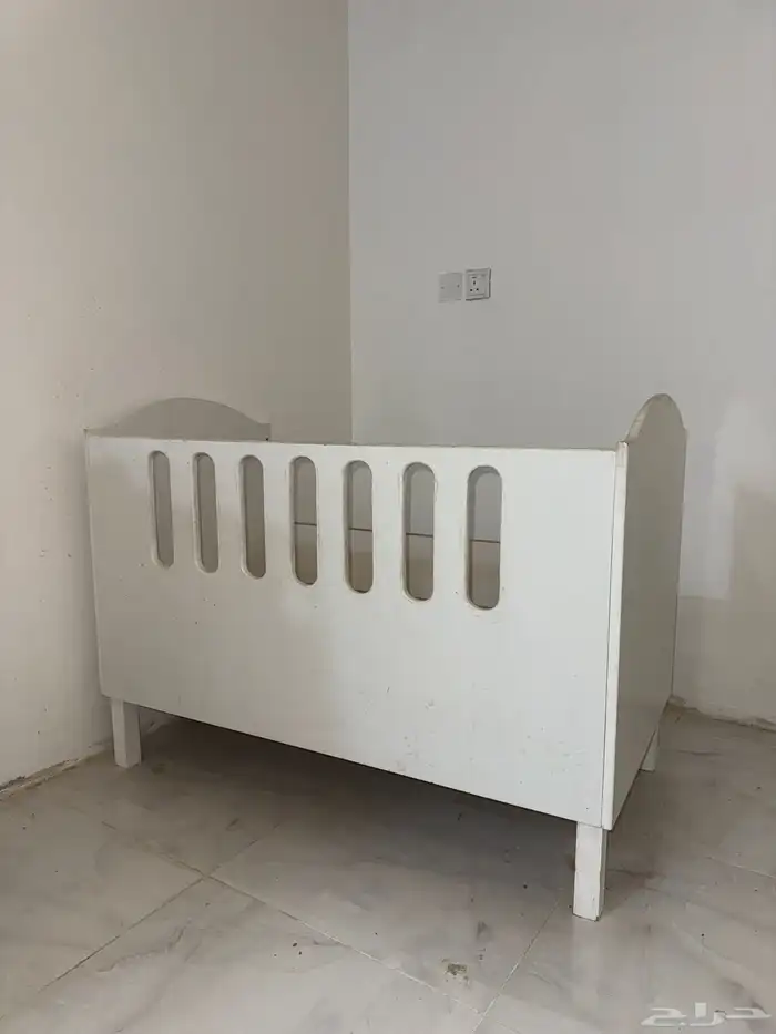 سرير اطفال 0