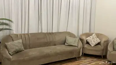 كنب ثنين كبار واحد صغير 0