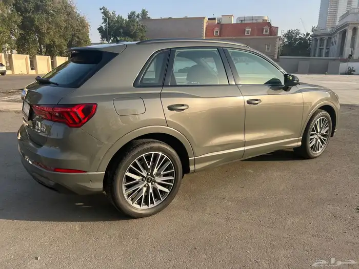Audi Q3 Black Edition 1
