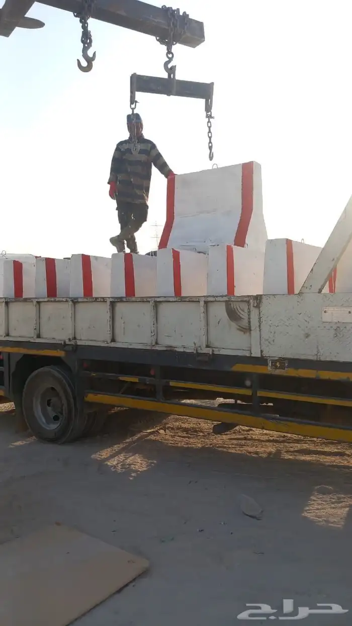 تأجير بيع حواجز تنظيم الحشود افنت تنظيمية صبات خرسانية اسوار 20