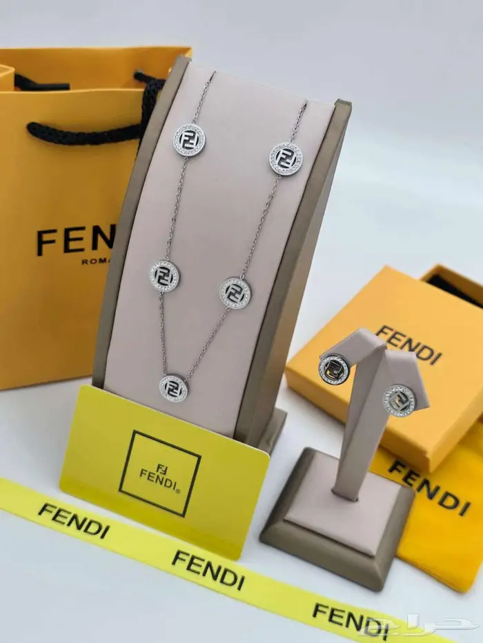 اكسسورات نسائية فندي 8