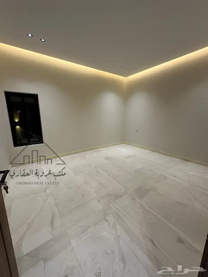 للبيع روف ارضي وعلوي حي الاخضر مساحات كبيره 8