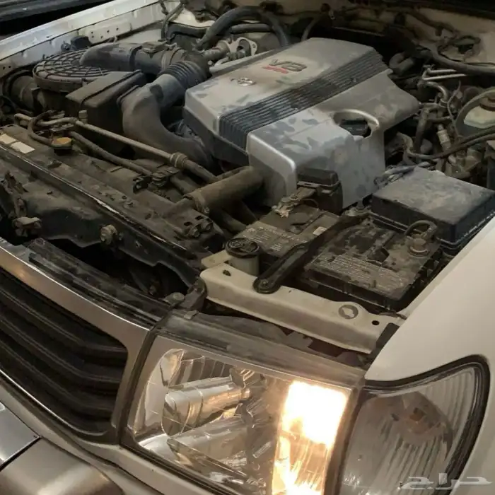 لاندكروزر 1999 بحالة المصنع ( VXR - قير عادي ) 1